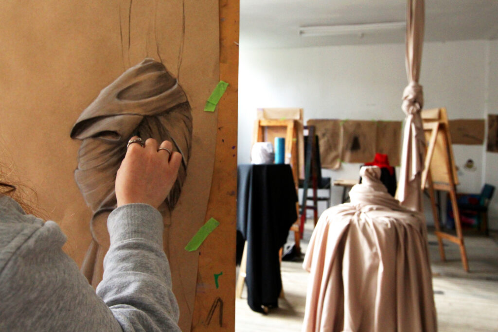 The Learning Connexion Art School Art Programme Life Drawing Class 4