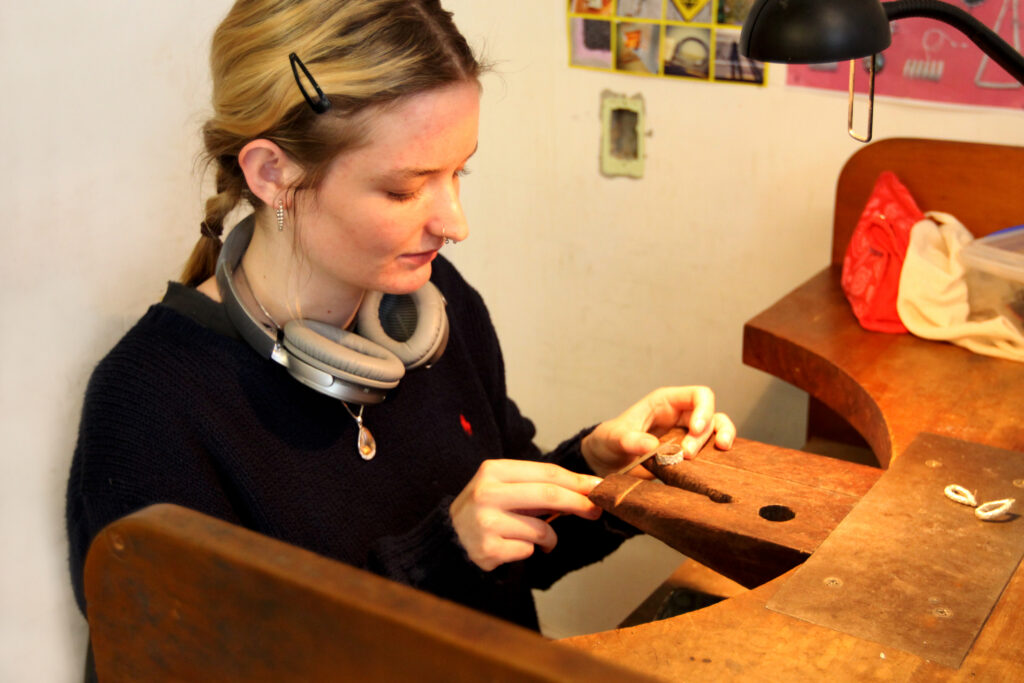 The Learning Connexion Art School Creative Arts Jewellery Course 1