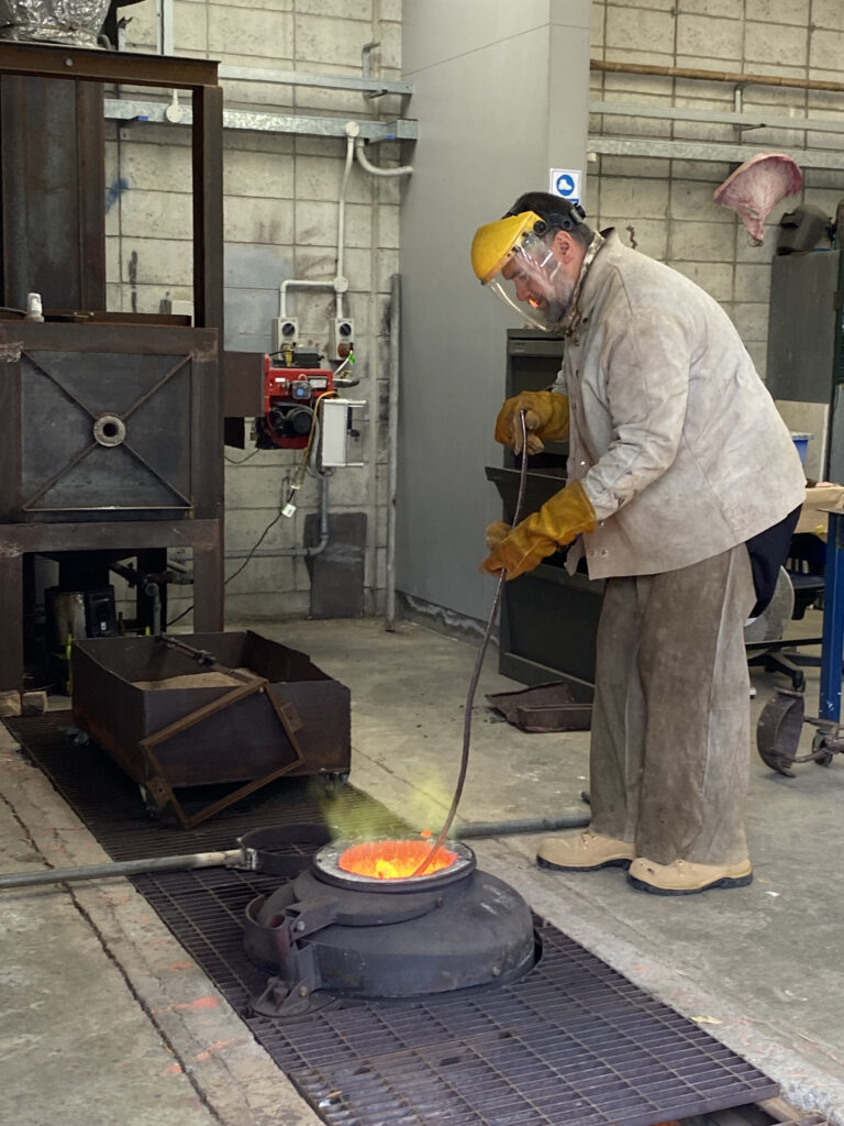 The Learning Connexion Art School Hot Arts Course Bronze pour class 1